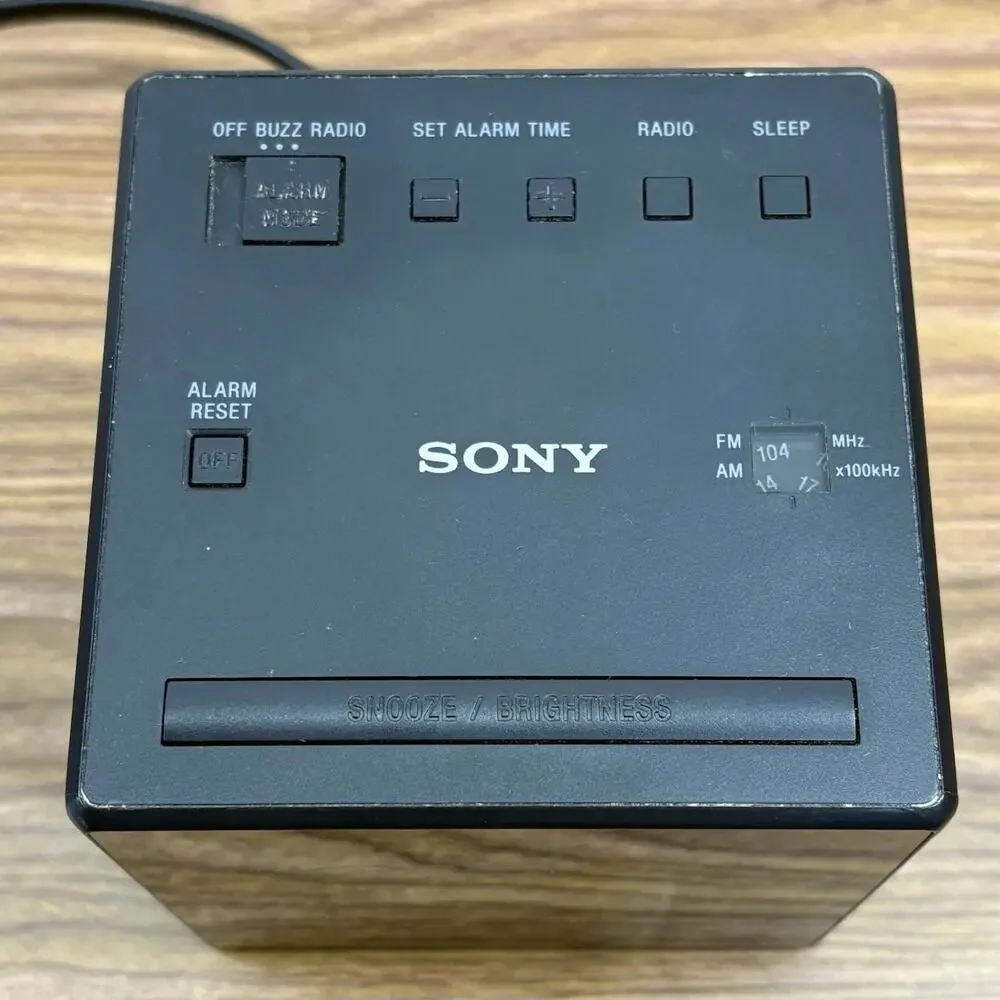 Sony Clock Radio ICF-C1: FM / AM / FM Wide corresponding Sleep Timer BLACK, NEW